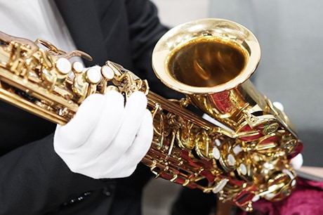 楽器の知識豊富な査定士が価値を見極めます