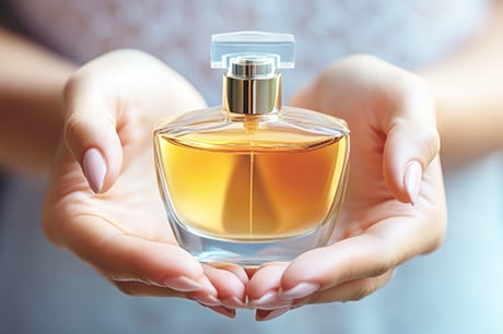 香水に詳しい査定士が価値を見極めます
