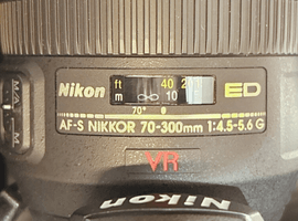 Nikon:D200 + AF-S NIKKOR 70-300mm F4.5-5.6G ED VR/Nikon:AF-S DX ED VR18-200mm F3.5-5.6 G/など2点