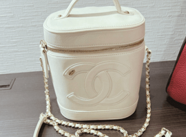 ショルダーバッグ:CHANEL/スモール バニティ バッグなど3点