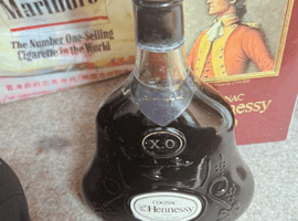 ブランデー:Hennessy(XO 金キャップ グリーンボトル)/ウイスキー:CHIVAS BROTHERS(ロイヤルサルート 21年 青)など13点