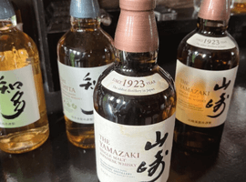 ウイスキー:Suntory(山崎 シングルモルト ジャパニーズ)など2点