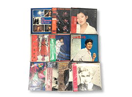歌謡曲のレコードなど