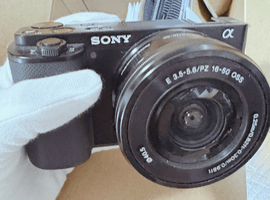 SONY:VLOGCAM ZV-E10L パワーズームレンズキット ブラックなど3点