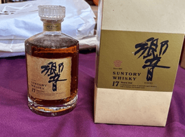 ウイスキー:Suntory(響 17年 両面 ゴールドラベル)など2点