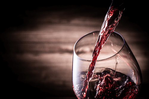 ロマネコンティの最高額は10億円以上?当たり年や買取相場をご紹介