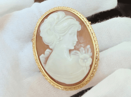 ブローチ(K18)など37点