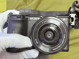 SONY:α6600 ボディ ILCE-6600+E PZ 16-50mm F3.5-5.6 OSS SELP1650 ブラックなど8点