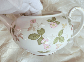 カップ&ソーサー:ウェッジウッドなど5点