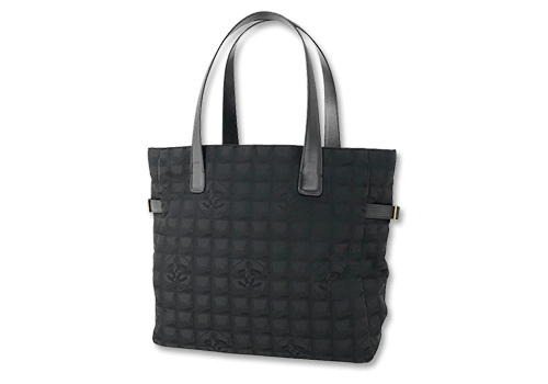 シャネルのニュートラベルラインとは?|流行遅れ?買取価格や販売定価は?