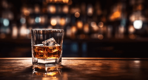 ウイスキーのおいしい飲み方|カクテル、ホットなどおすすめの割り方を紹介
